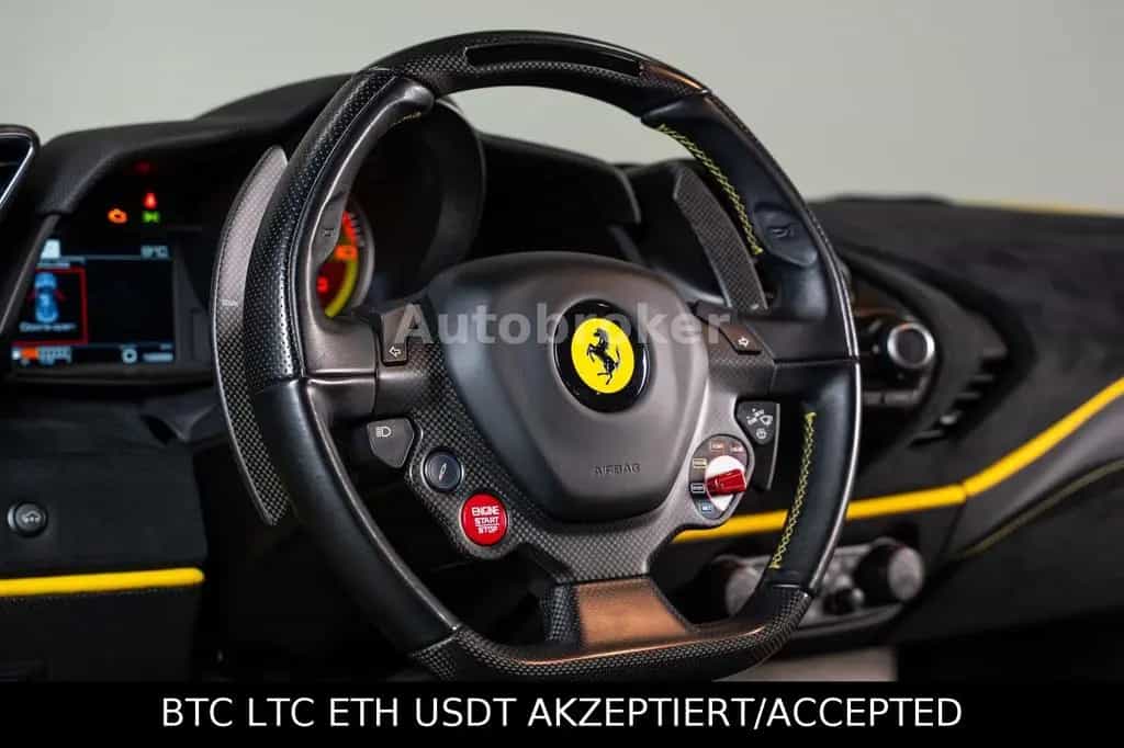 Ferrari 488 Pista GTB VOLLKARBON LIFT JBL GARANTIE-10/28 10/2018-photo-30