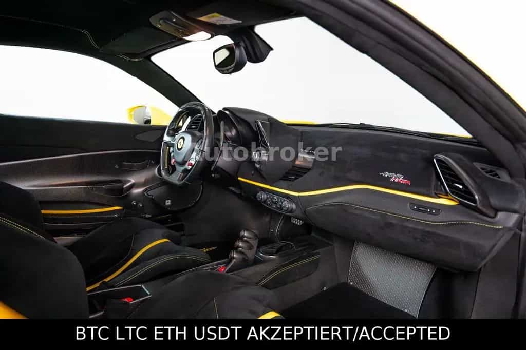 Ferrari 488 Pista GTB VOLLKARBON LIFT JBL GARANTIE-10/28 10/2018-photo-32