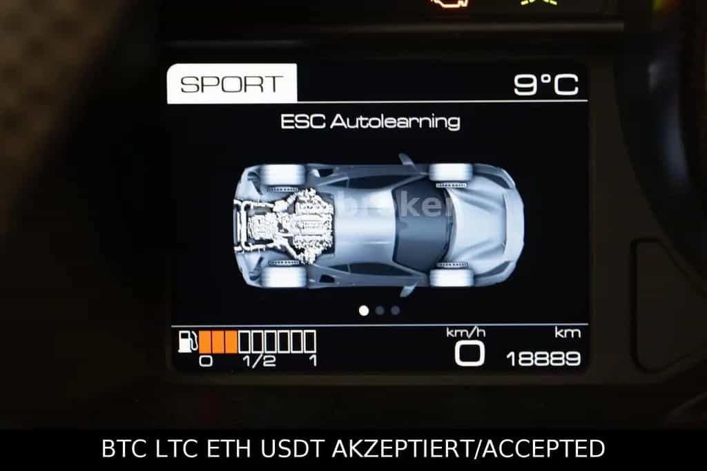 Ferrari 488 Pista GTB VOLLKARBON LIFT JBL GARANTIE-10/28 10/2018-photo-37