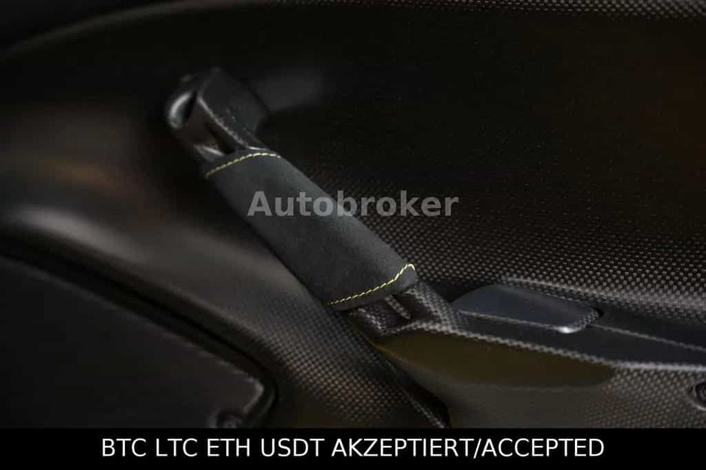 Ferrari 488 Pista GTB VOLLKARBON LIFT JBL GARANTIE-10/28 10/2018-photo-40