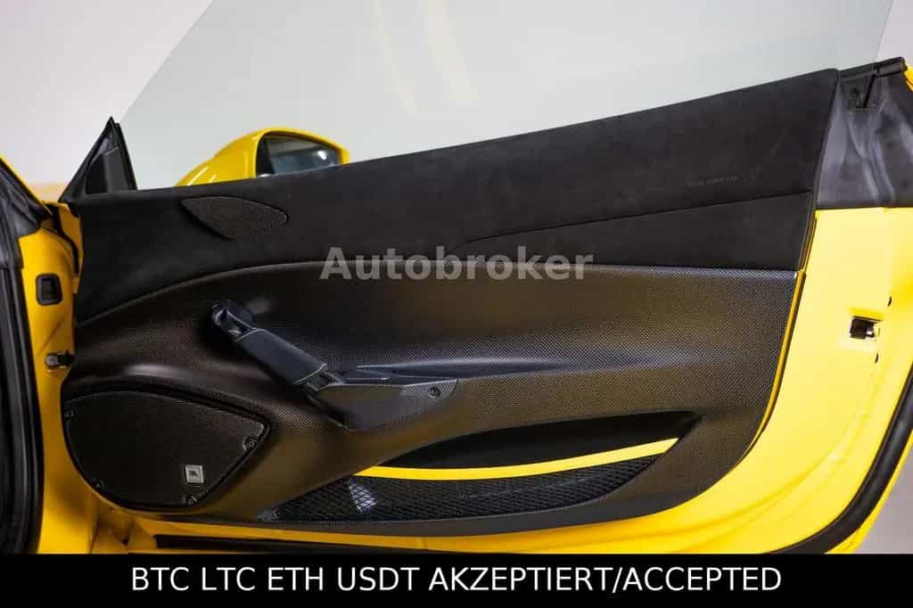 Ferrari 488 Pista GTB VOLLKARBON LIFT JBL GARANTIE-10/28 10/2018-photo-43