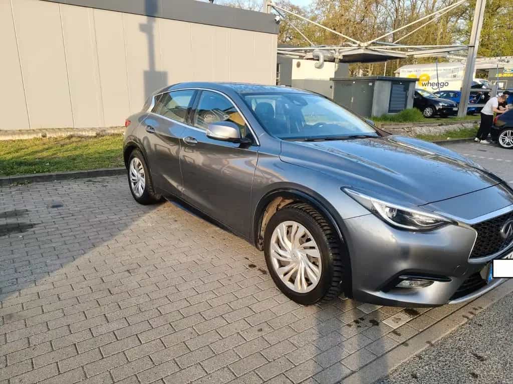 Infiniti Q30 1.5d Nav, LED 04/2017-photo-1