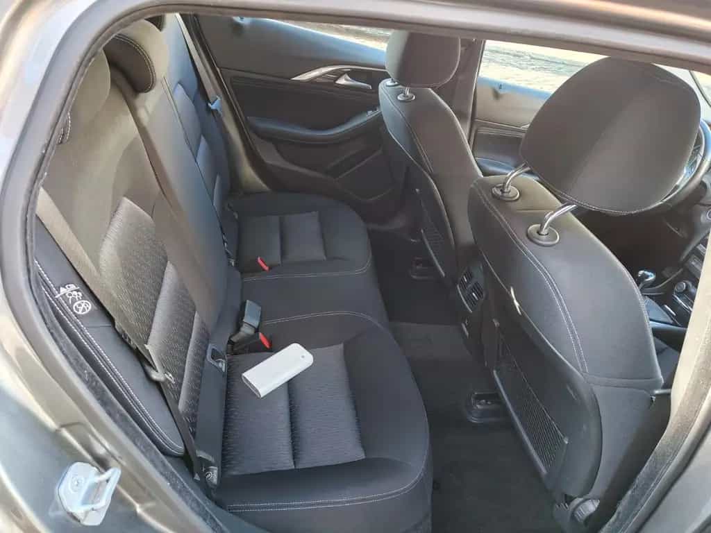 Infiniti Q30 1.5d Nav, LED 04/2017-photo-6