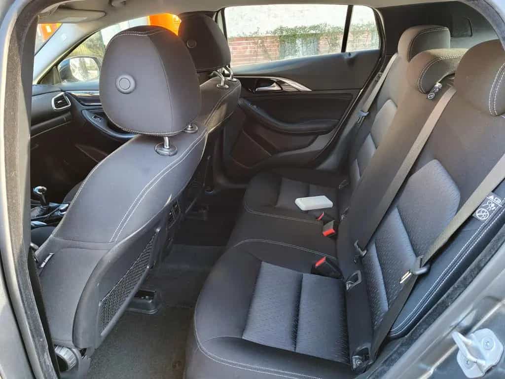 Infiniti Q30 1.5d Nav, LED 04/2017-photo-9