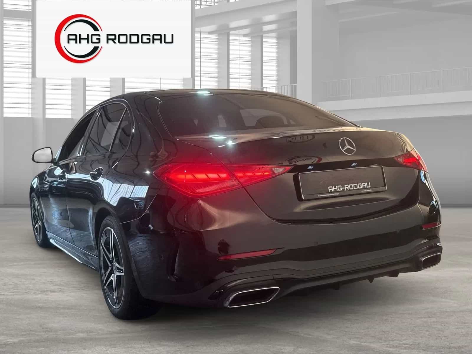 Mercedes-Benz C-Class 220 09/2022-photo-2
