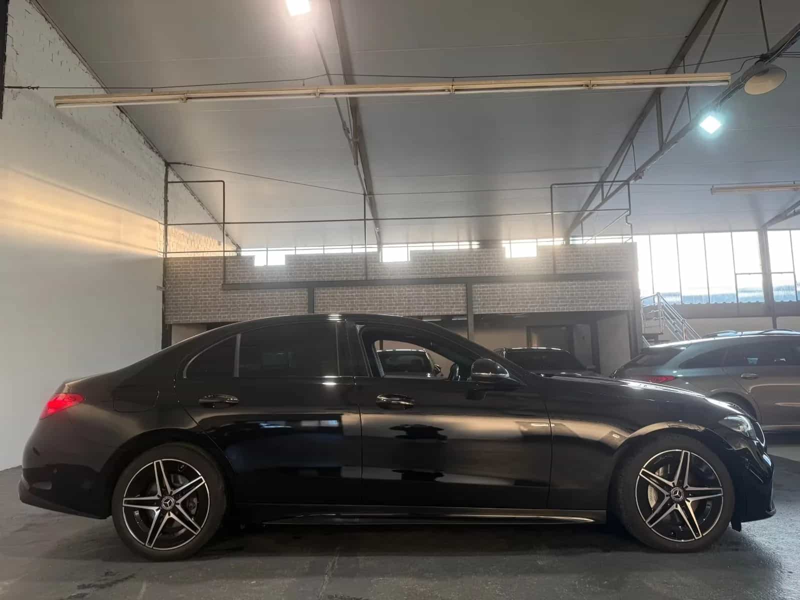 Mercedes-Benz C-Class 220 09/2022-photo-8