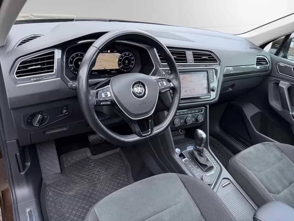 Volkswagen Tiguan HEADUP, PANO, AHK, VIRTUAL, STANDHEIZUNG 01/2017-photo-10