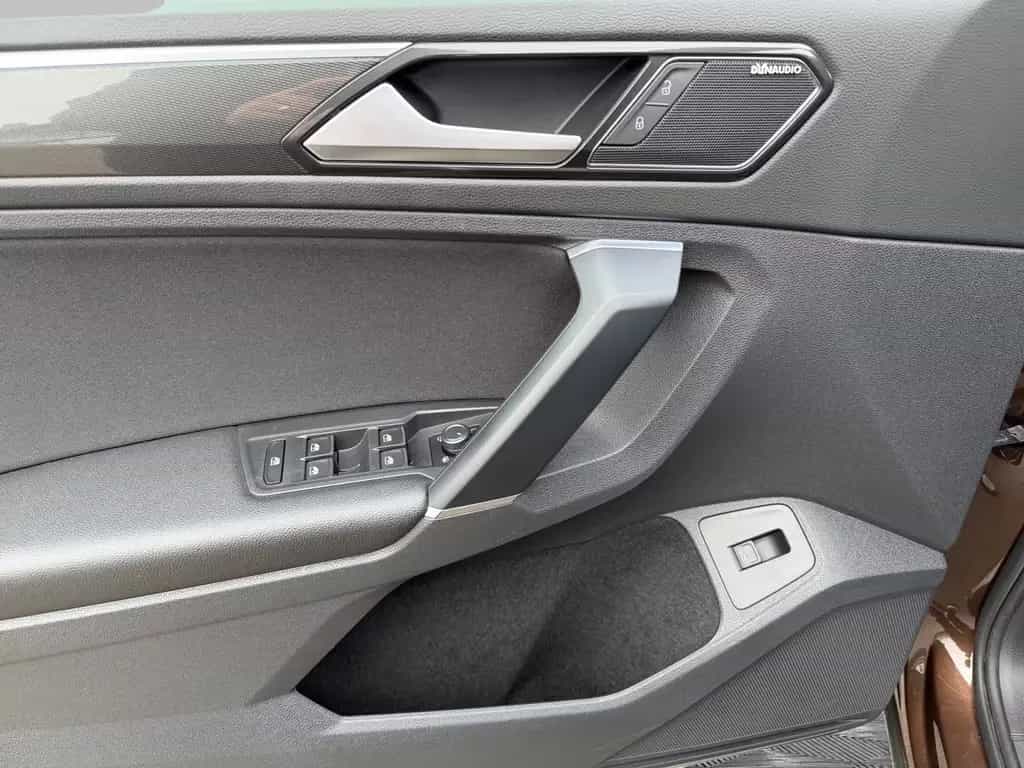 Volkswagen Tiguan HEADUP, PANO, AHK, VIRTUAL, STANDHEIZUNG 01/2017-photo-20