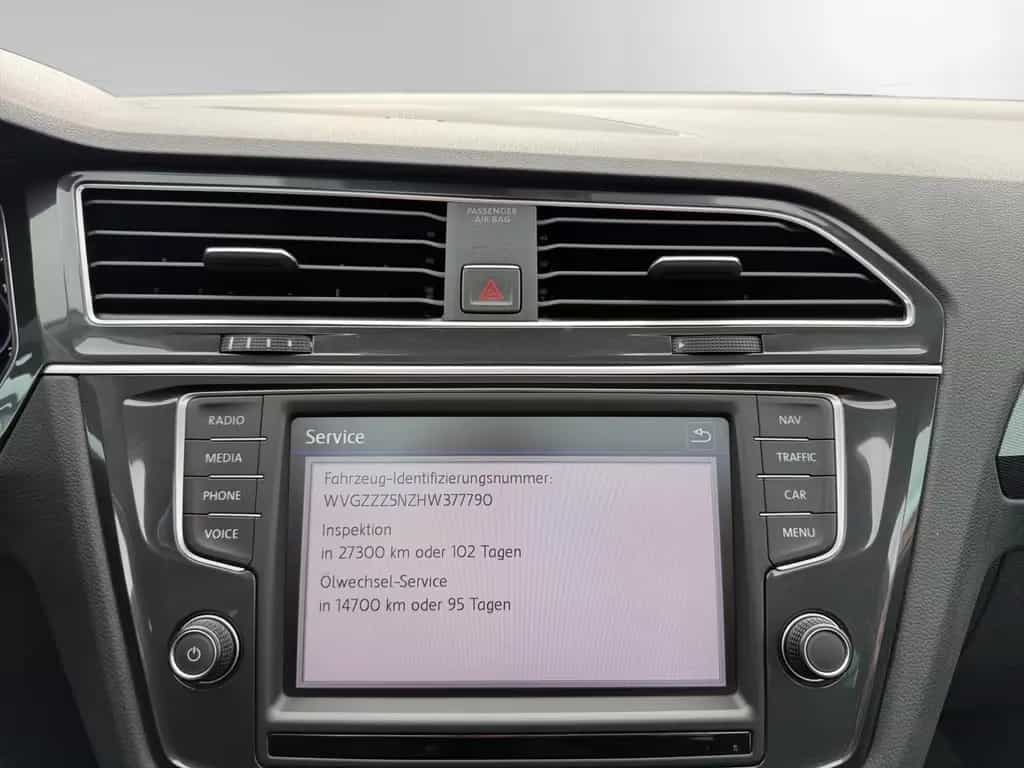 Volkswagen Tiguan HEADUP, PANO, AHK, VIRTUAL, STANDHEIZUNG 01/2017-photo-29