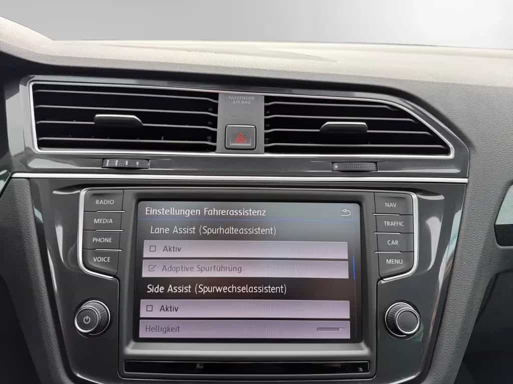 Volkswagen Tiguan HEADUP, PANO, AHK, VIRTUAL, STANDHEIZUNG 01/2017-photo-31