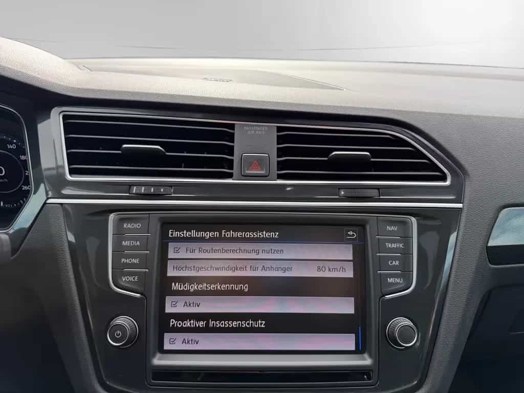 Volkswagen Tiguan HEADUP, PANO, AHK, VIRTUAL, STANDHEIZUNG 01/2017-photo-33