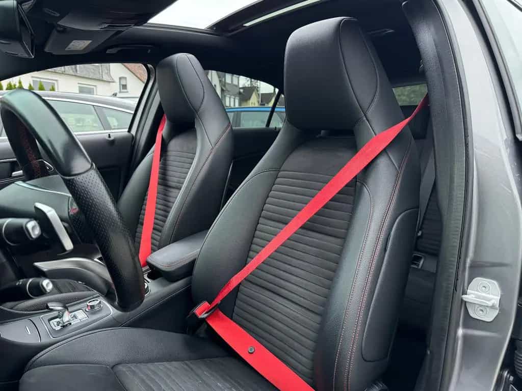 Mercedes-Benz A-Class 45 AMG Perf.-Abgas Pano Unfallfrei 4Matic TOP 09/2016-photo-11