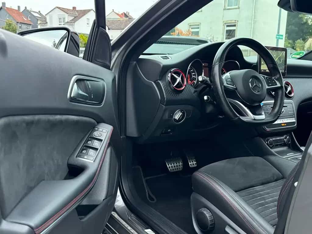 Mercedes-Benz A-Class 45 AMG Perf.-Abgas Pano Unfallfrei 4Matic TOP 09/2016-photo-16