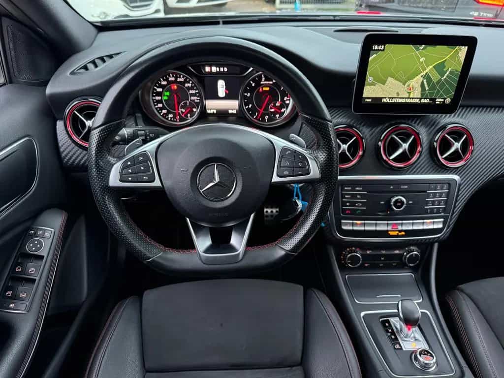 Mercedes-Benz A-Class 45 AMG Perf.-Abgas Pano Unfallfrei 4Matic TOP 09/2016-photo-23
