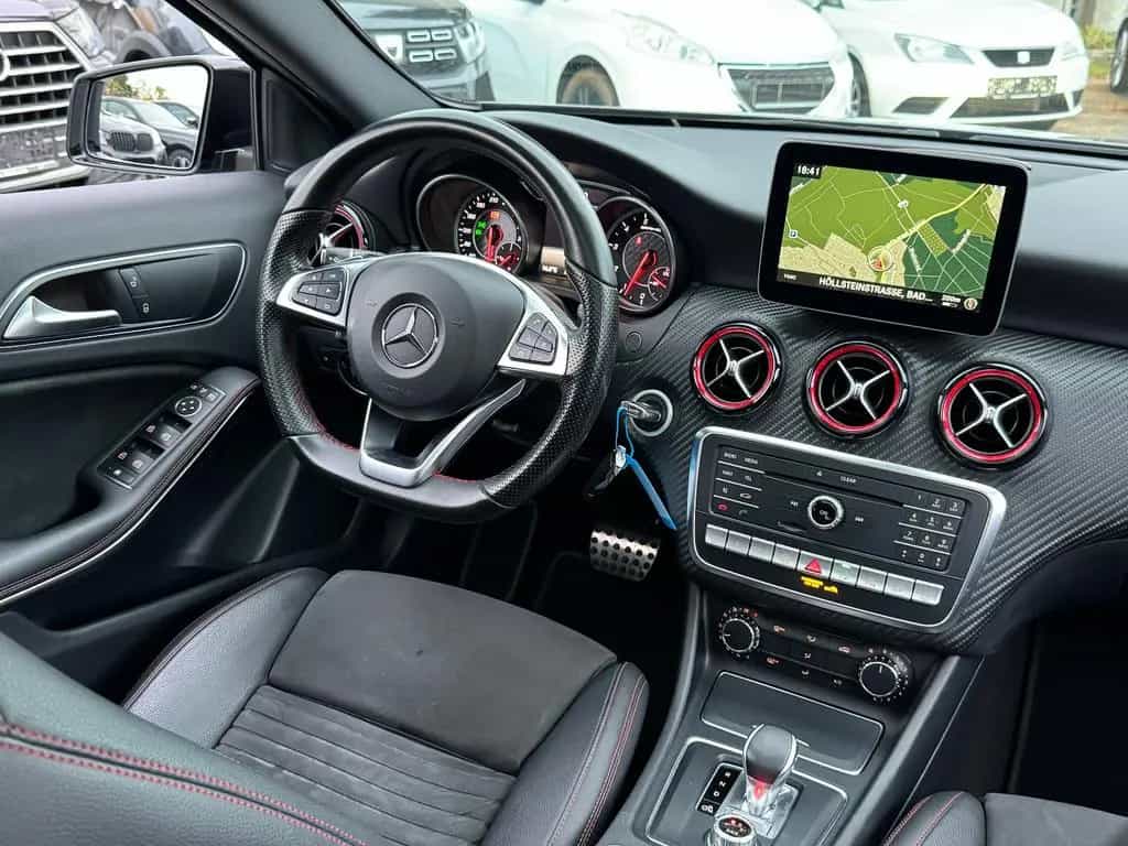 Mercedes-Benz A-Class 45 AMG Perf.-Abgas Pano Unfallfrei 4Matic TOP 09/2016-photo-39