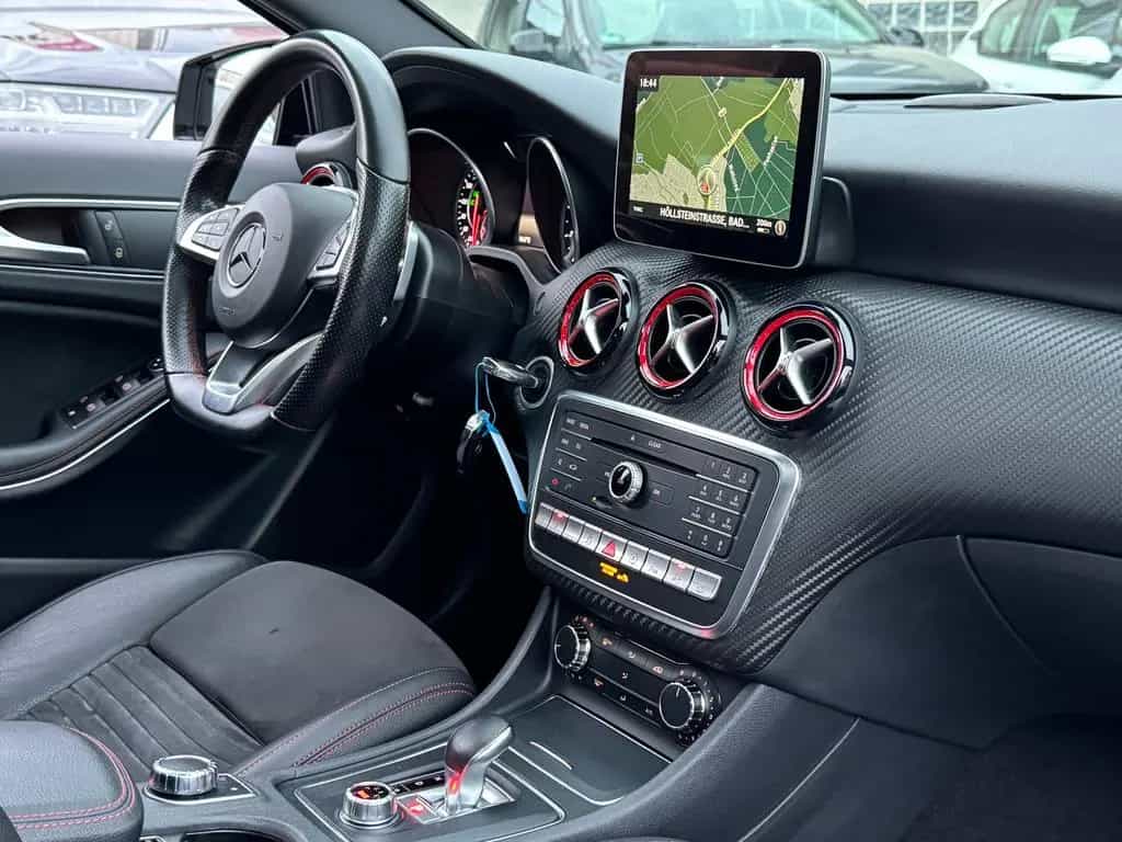 Mercedes-Benz A-Class 45 AMG Perf.-Abgas Pano Unfallfrei 4Matic TOP 09/2016-photo-46