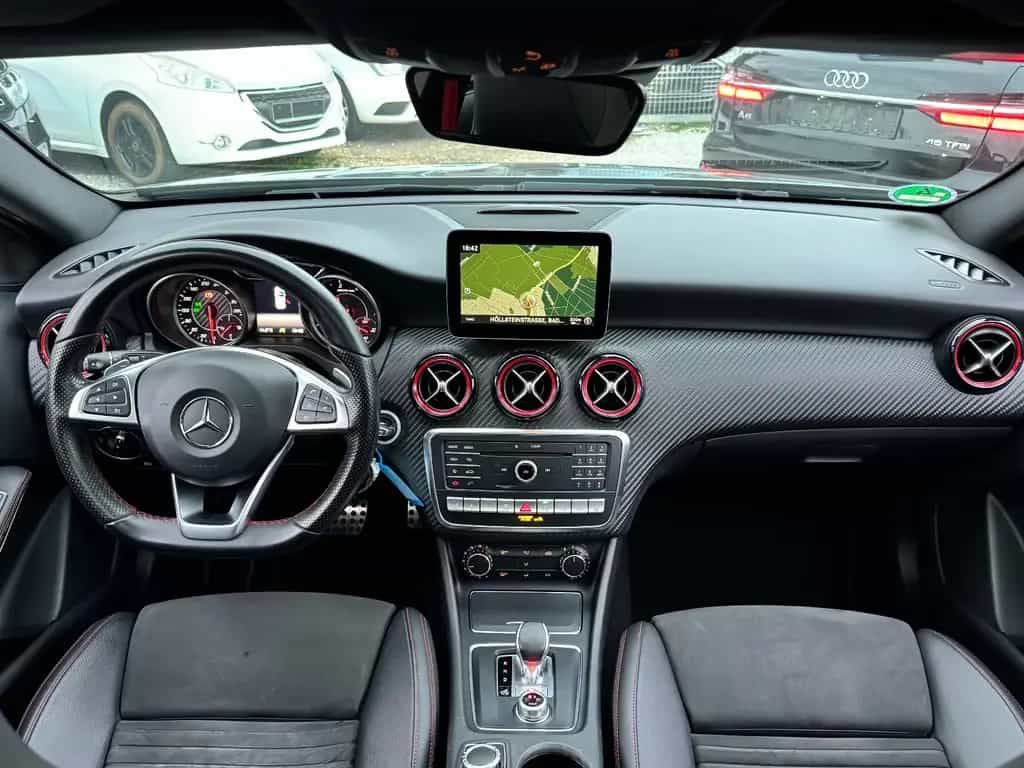 Mercedes-Benz A-Class 45 AMG Perf.-Abgas Pano Unfallfrei 4Matic TOP 09/2016-photo-7