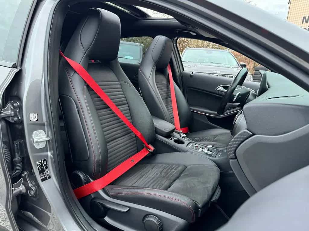 Mercedes-Benz A-Class 45 AMG Perf.-Abgas Pano Unfallfrei 4Matic TOP 09/2016-photo-9