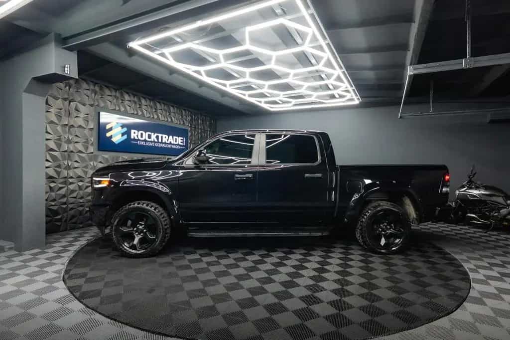 Dodge RAM 3.6 V6 4x4 OFFROAD LARAMIE BLACK EDITION LED 07/2024-photo-17