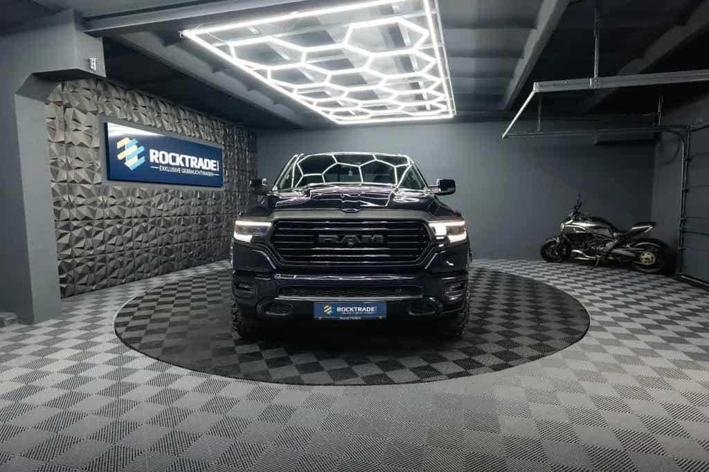 Dodge RAM 3.6 V6 4x4 OFFROAD LARAMIE BLACK EDITION LED 07/2024-photo-1