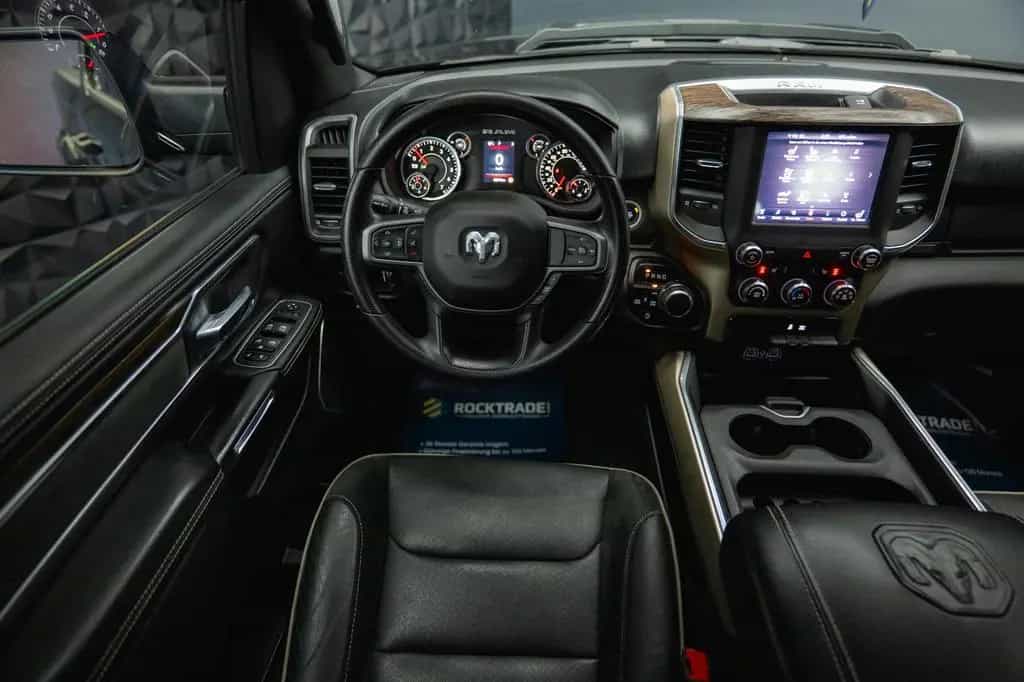 Dodge RAM 3.6 V6 4x4 OFFROAD LARAMIE BLACK EDITION LED 07/2024-photo-26