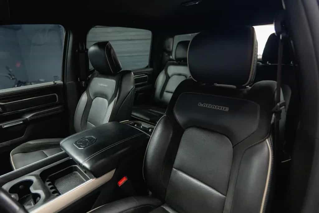 Dodge RAM 3.6 V6 4x4 OFFROAD LARAMIE BLACK EDITION LED 07/2024-photo-38
