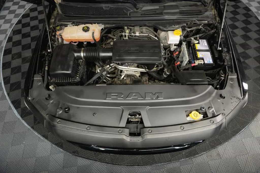 Dodge RAM 3.6 V6 4x4 OFFROAD LARAMIE BLACK EDITION LED 07/2024-photo-47