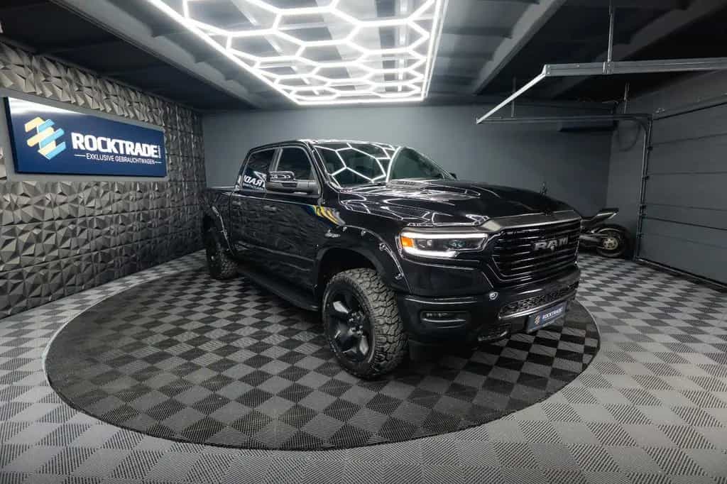 Dodge RAM 3.6 V6 4x4 OFFROAD LARAMIE BLACK EDITION LED 07/2024-photo-6