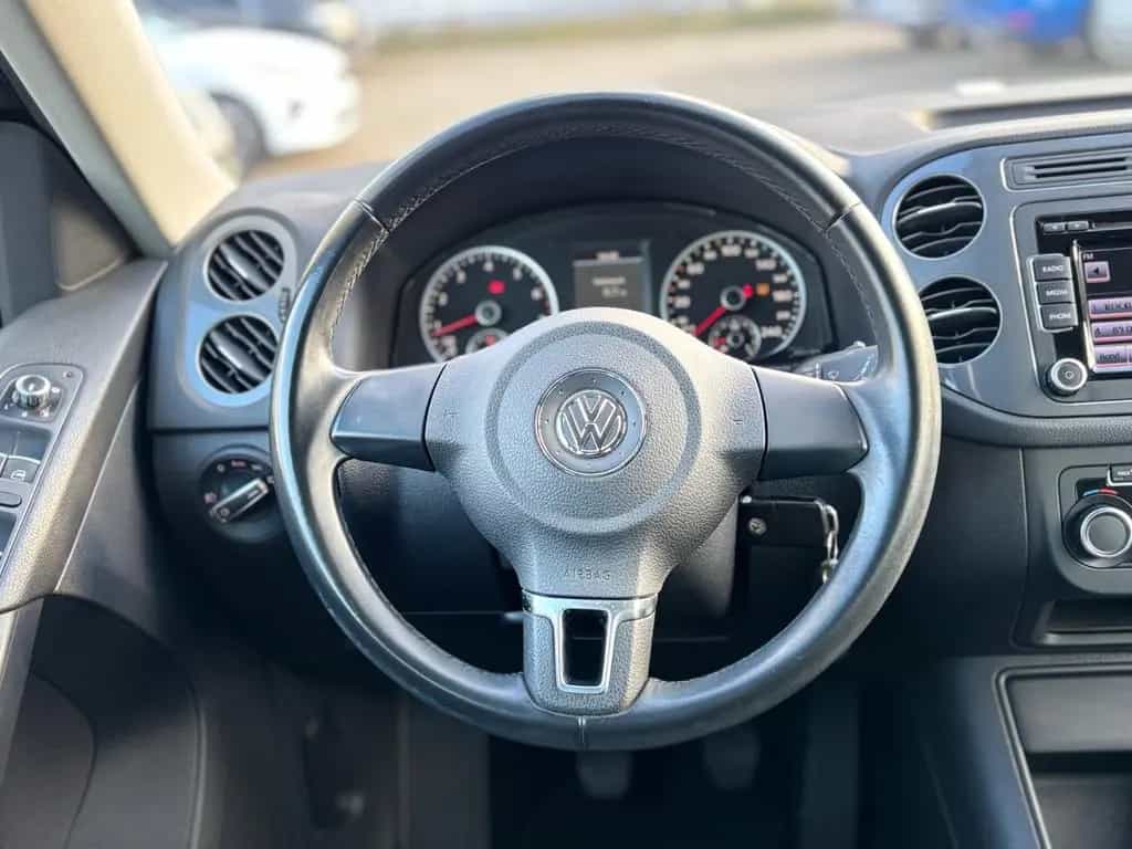 Volkswagen Tiguan Sport & Style*86500KM*2.Hand*Scheckheft* 05/2014-photo-21
