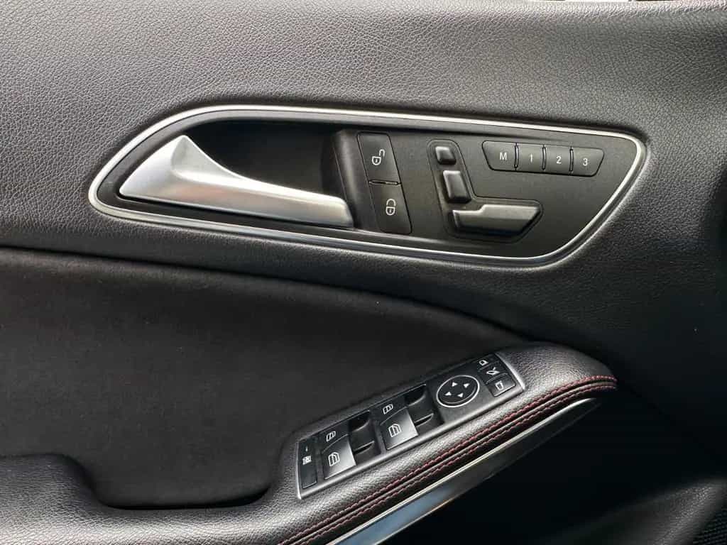 Mercedes-Benz CLA-Class 45 AMG 4Matic*PERFORMANCE*CARBON*PANO*KAMERA 12/2015-photo-15