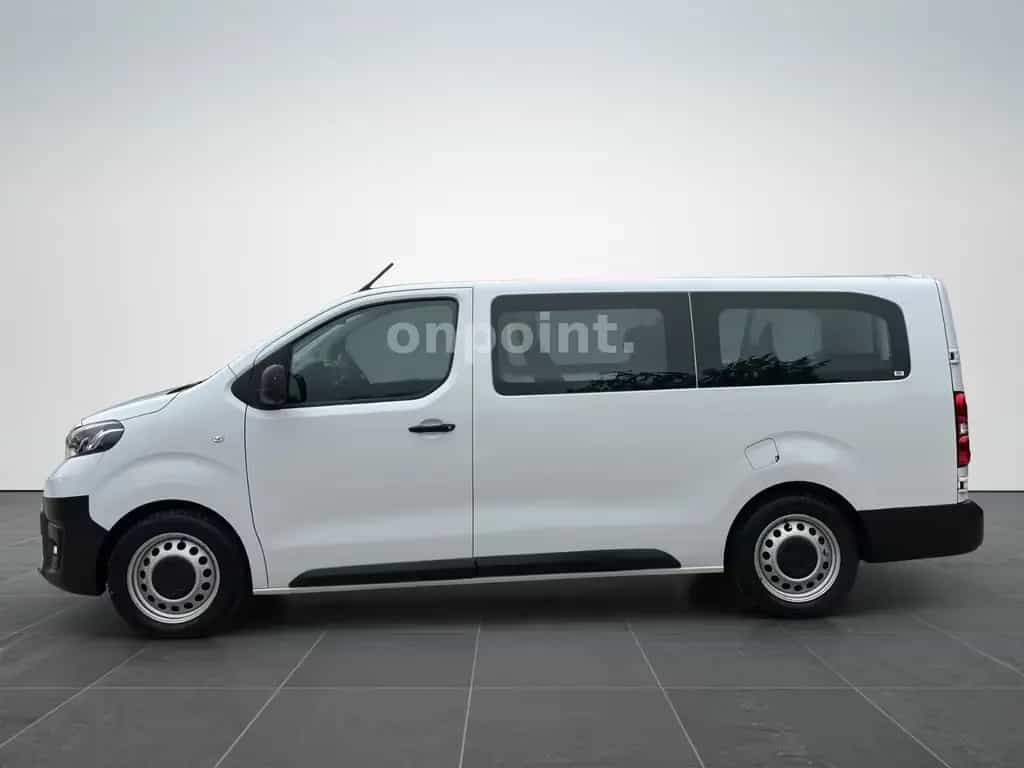 Toyota Proace (Verso) 2,0-l-D-4D L2 Lang 9 Sitzer Navi 04/2023-photo-3