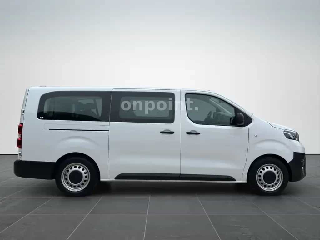 Toyota Proace (Verso) 2,0-l-D-4D L2 Lang 9 Sitzer Navi 04/2023-photo-4