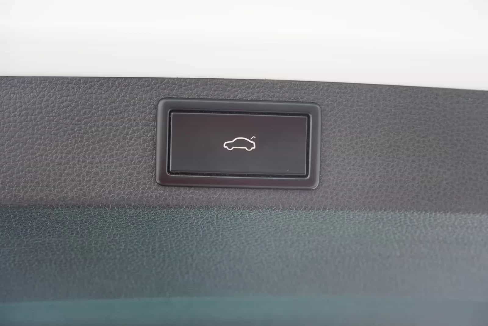 Skoda Karoq 03/2018-photo-32