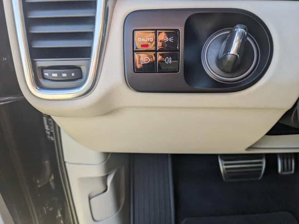 Porsche Cayenne 4.0l V8 GTS Allrad Pano AHK Standheizung 10/2020-photo-16