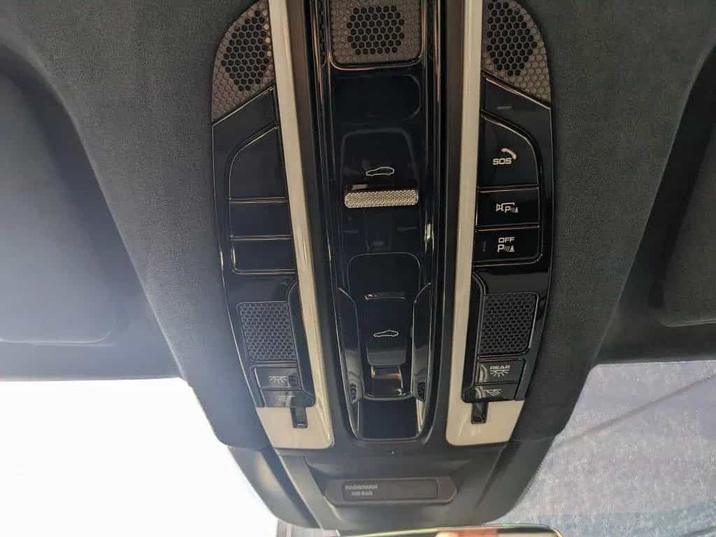 Porsche Cayenne 4.0l V8 GTS Allrad Pano AHK Standheizung 10/2020-photo-18