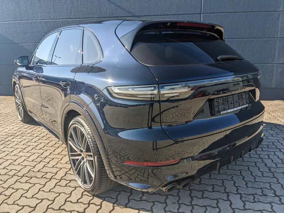 Porsche Cayenne 4.0l V8 GTS Allrad Pano AHK Standheizung 10/2020-photo-4