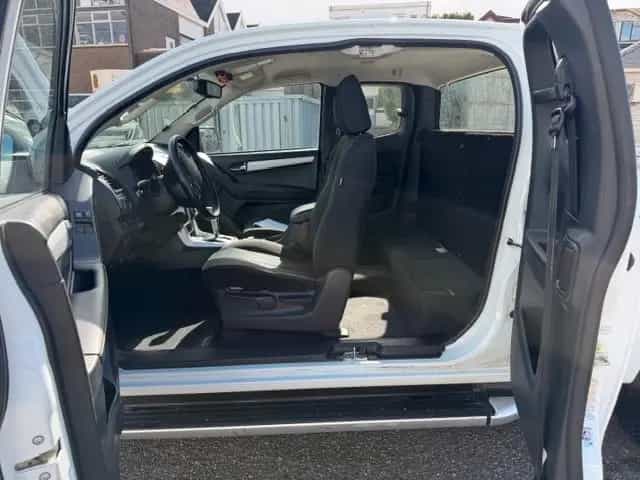 Isuzu D-Max Extra  Cab 4WD IINSTYLE !AUTOMAAT -KLIMA ! 08/2019-photo-14