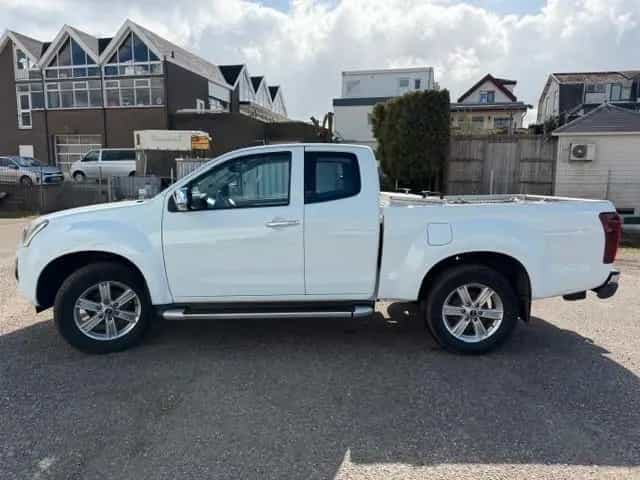 Isuzu D-Max Extra  Cab 4WD IINSTYLE !AUTOMAAT -KLIMA ! 08/2019-photo-5