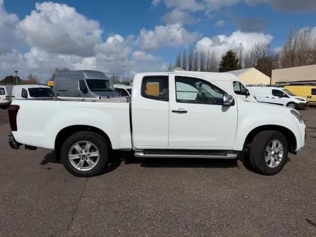 Isuzu D-Max Extra  Cab 4WD IINSTYLE !AUTOMAAT -KLIMA ! 08/2019-photo-7
