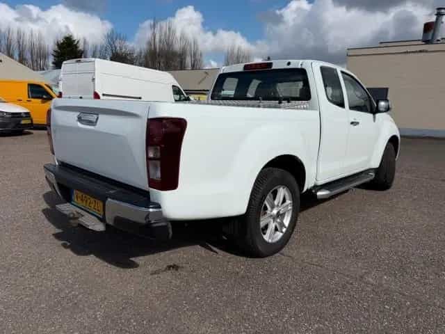 Isuzu D-Max Extra  Cab 4WD IINSTYLE !AUTOMAAT -KLIMA ! 08/2019-photo-9