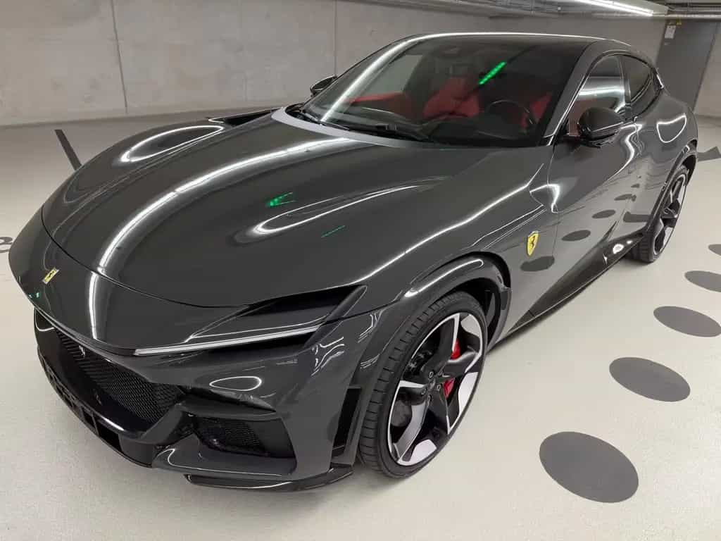 Ferrari Purosangue Carbon/Panorama/MY26/Massage 03/2026-photo-0