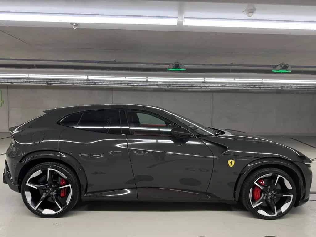Ferrari Purosangue Carbon/Panorama/MY26/Massage 03/2026-photo-6