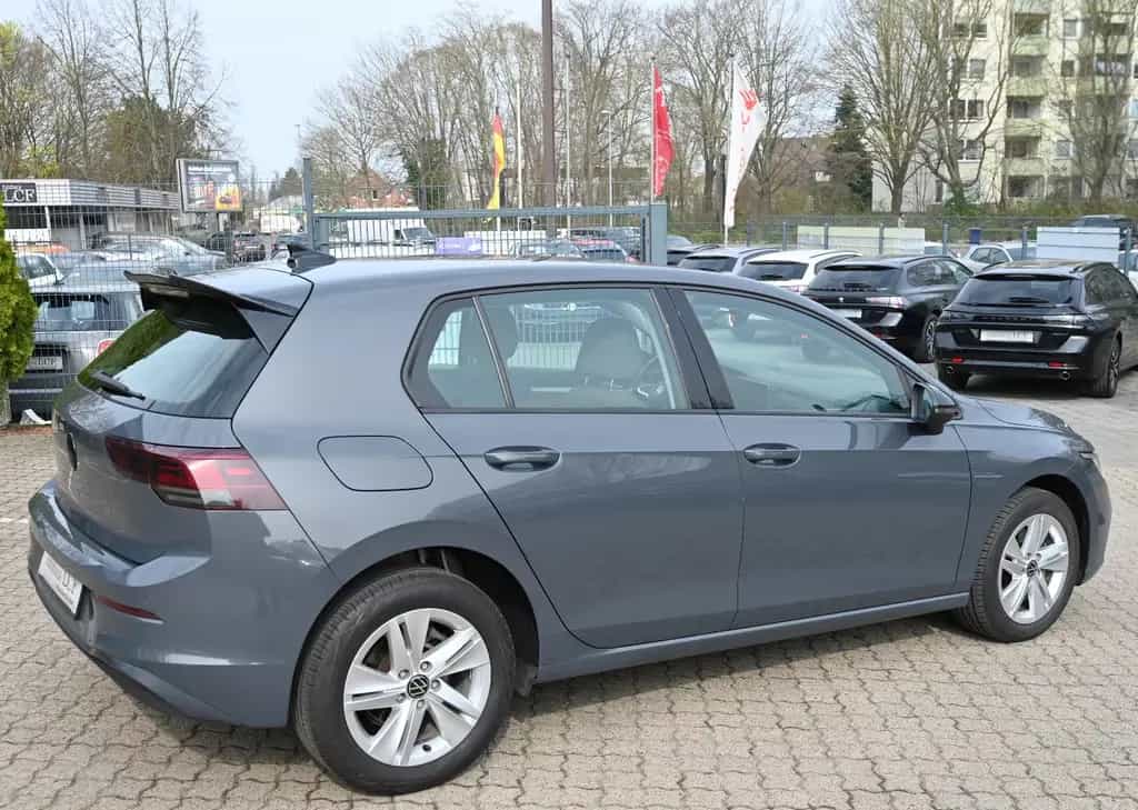 Volkswagen Golf VIII Lim. 1.5 TSI Life PDC LED PDC Sitzhz 11/2020-photo-5