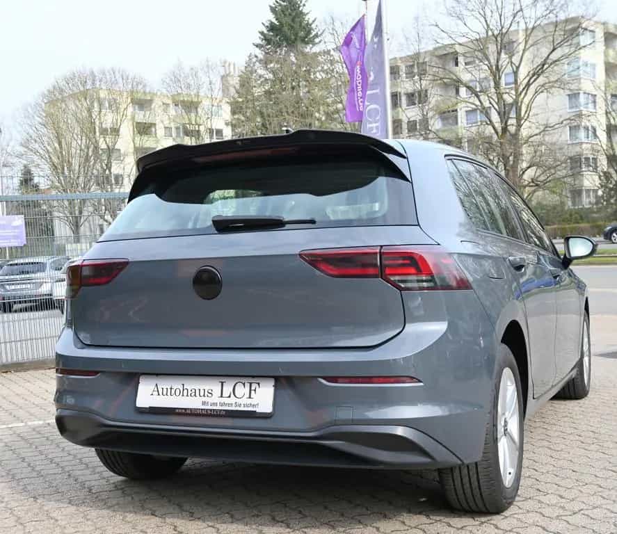 Volkswagen Golf VIII Lim. 1.5 TSI Life PDC LED PDC Sitzhz 11/2020-photo-6