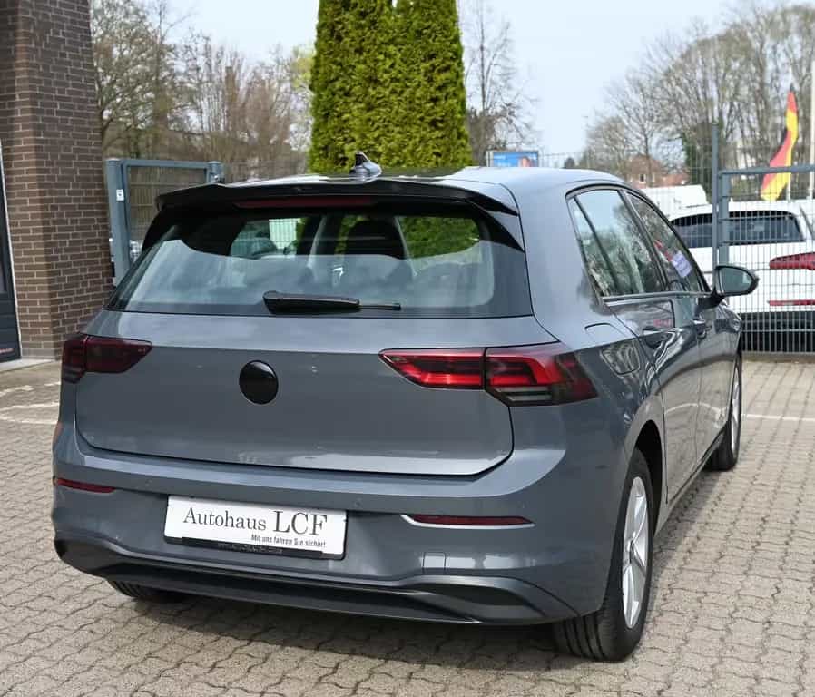 Volkswagen Golf VIII Lim. 1.5 TSI Life PDC LED PDC Sitzhz 11/2020-photo-7