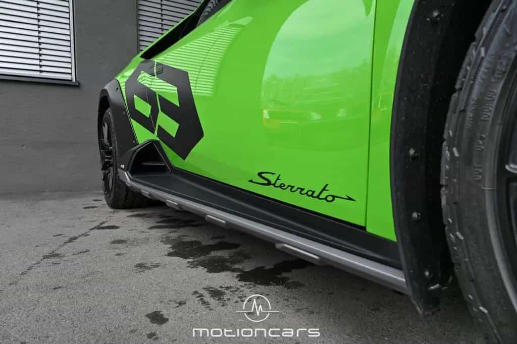 Lamborghini Huracan Sterrato 1 OF 1499 EXP € 299.983 08/2023-photo-13