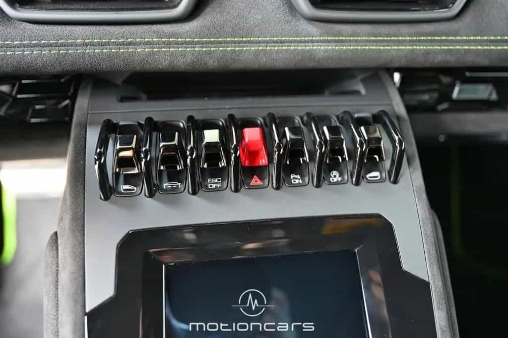 Lamborghini Huracan Sterrato 1 OF 1499 EXP € 299.983 08/2023-photo-22