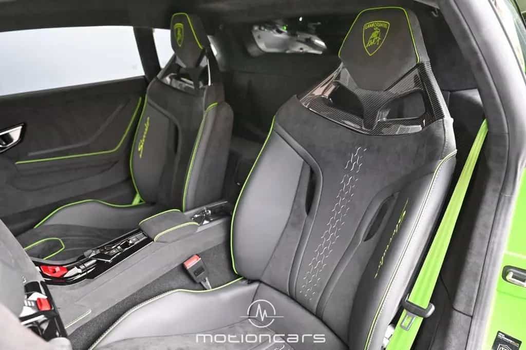Lamborghini Huracan Sterrato 1 OF 1499 EXP € 299.983 08/2023-photo-24