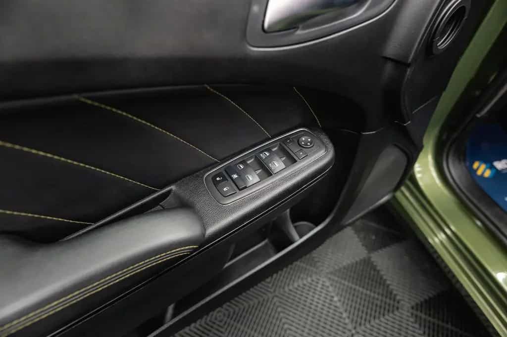 Dodge Charger 6.4 V8 SRT 392 SCATPACK SWINGER WIDEBODY 07/2023-photo-38