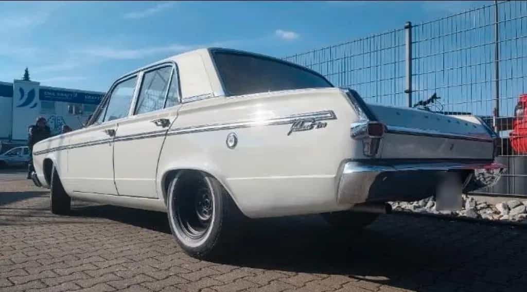 Plymouth Valiant 200 Slant Six MOPAR TÜV NEU 05/1967-photo-3